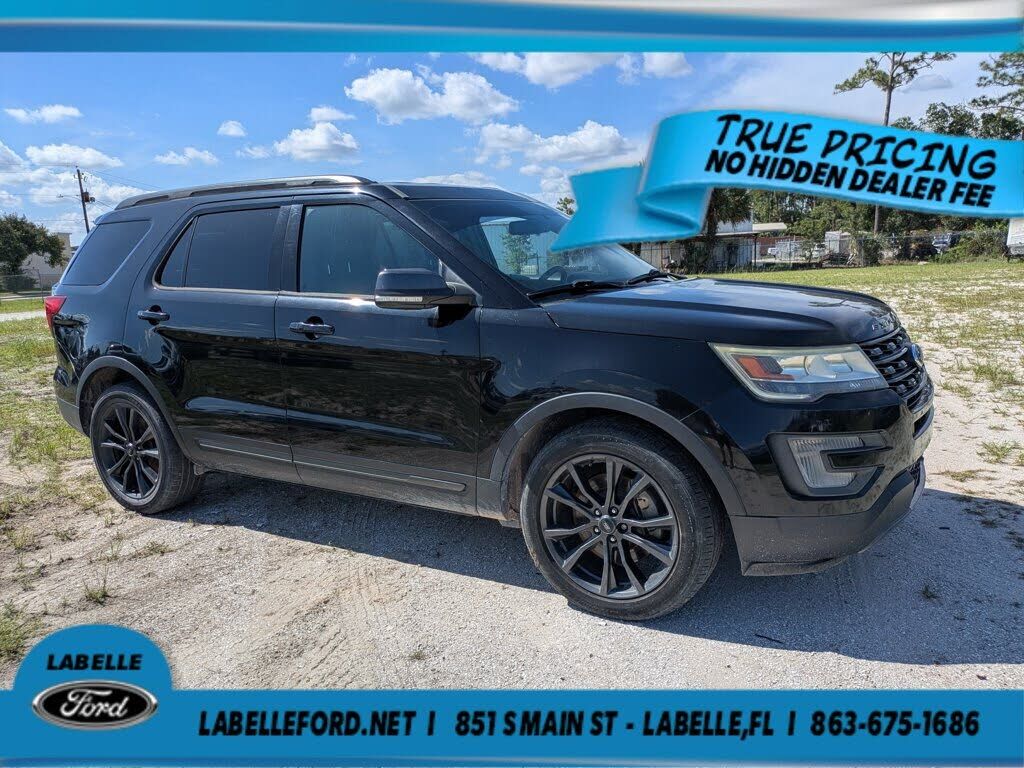 2017 FORD Explorer