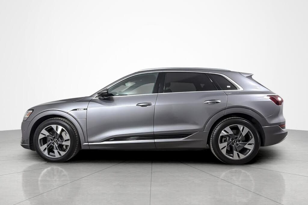 2023 Audi e-tron