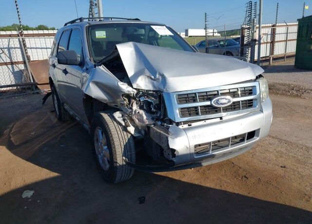 2010 FORD Escape