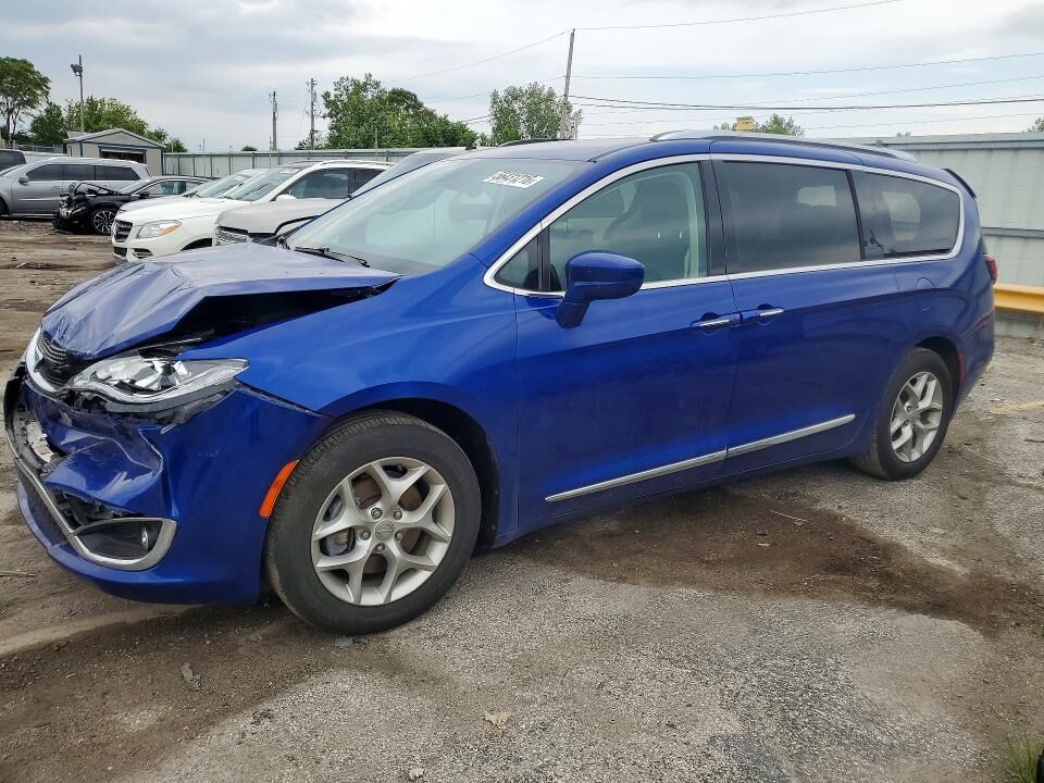 2019 CHRYSLER Pacifica