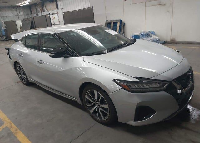 2023 NISSAN Maxima