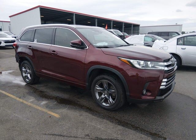 2018 TOYOTA Highlander
