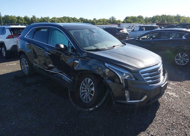 2017 CADILLAC XT5