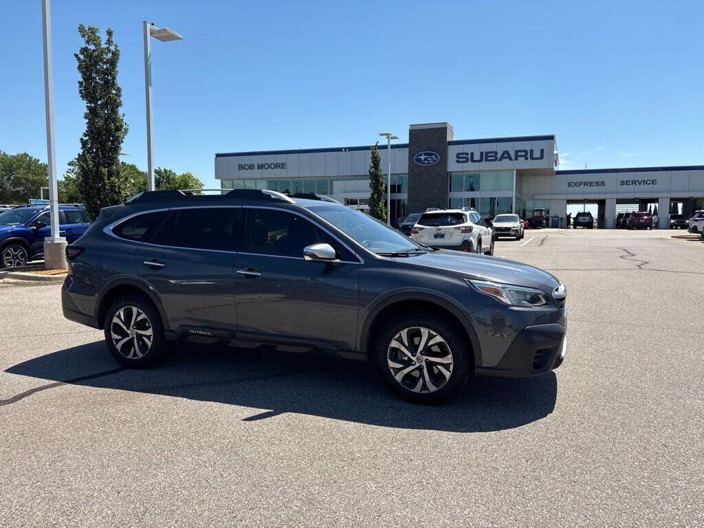 2022 SUBARU Outback