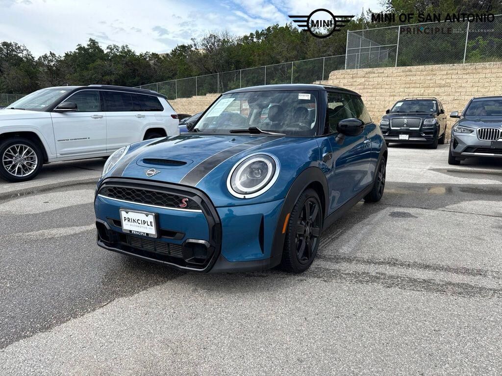 2024 MINI Hardtop