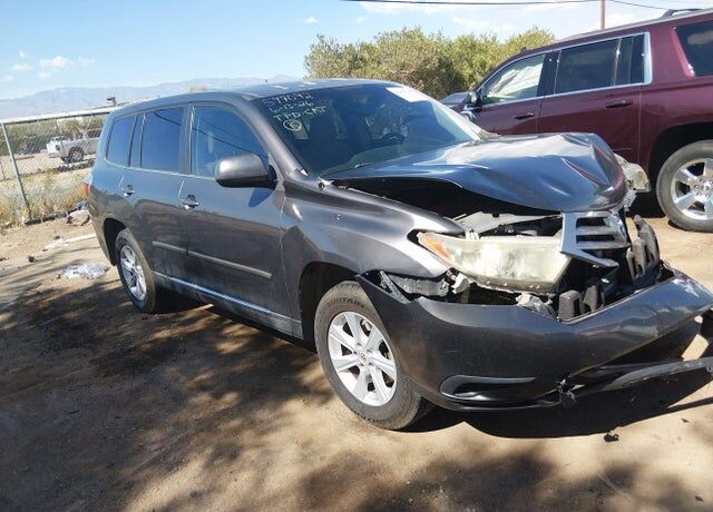 2011 TOYOTA Highlander