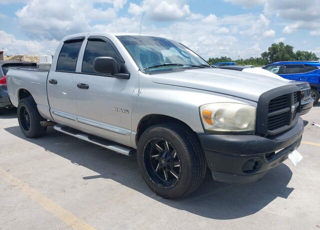 2008 DODGE Ram