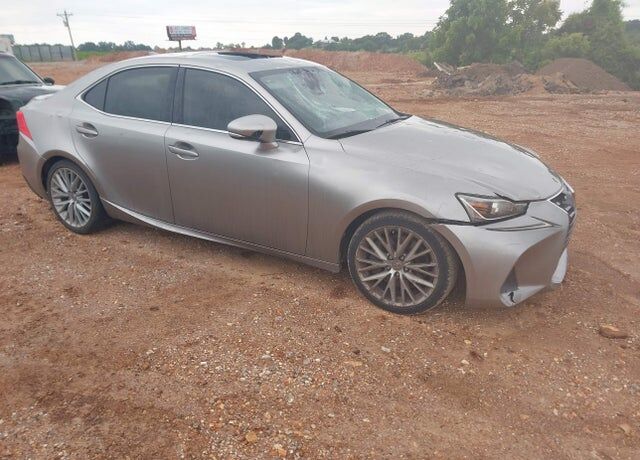 2017 LEXUS IS