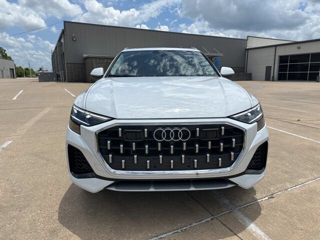 2024 Audi Q8