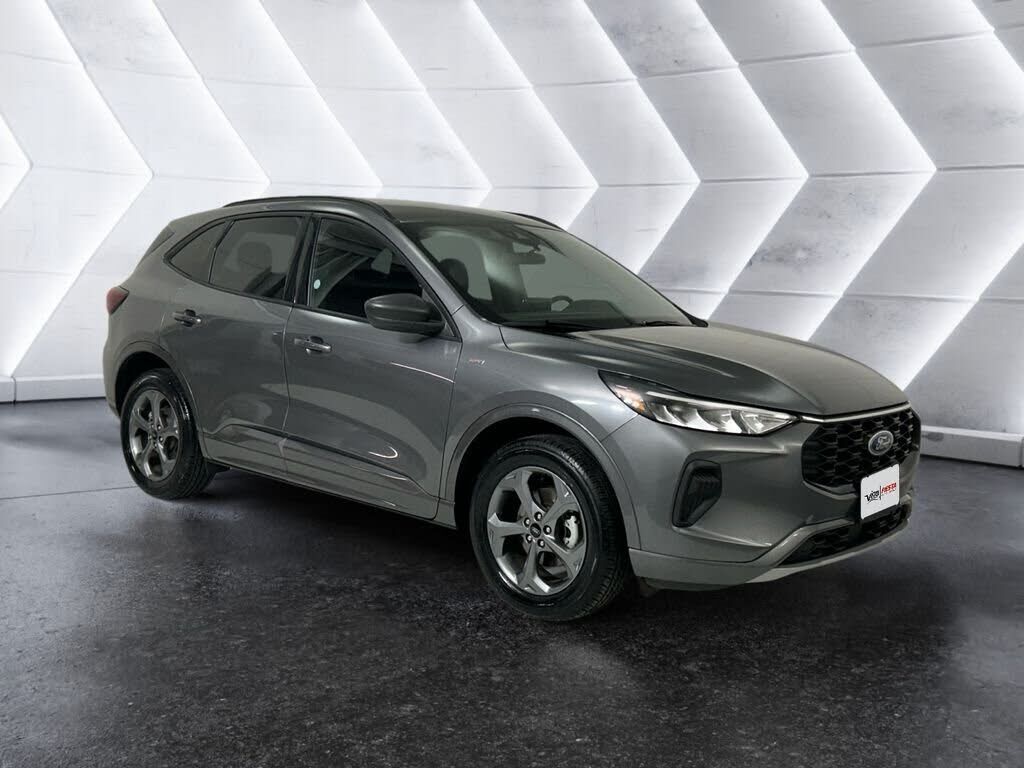 2024 FORD Escape