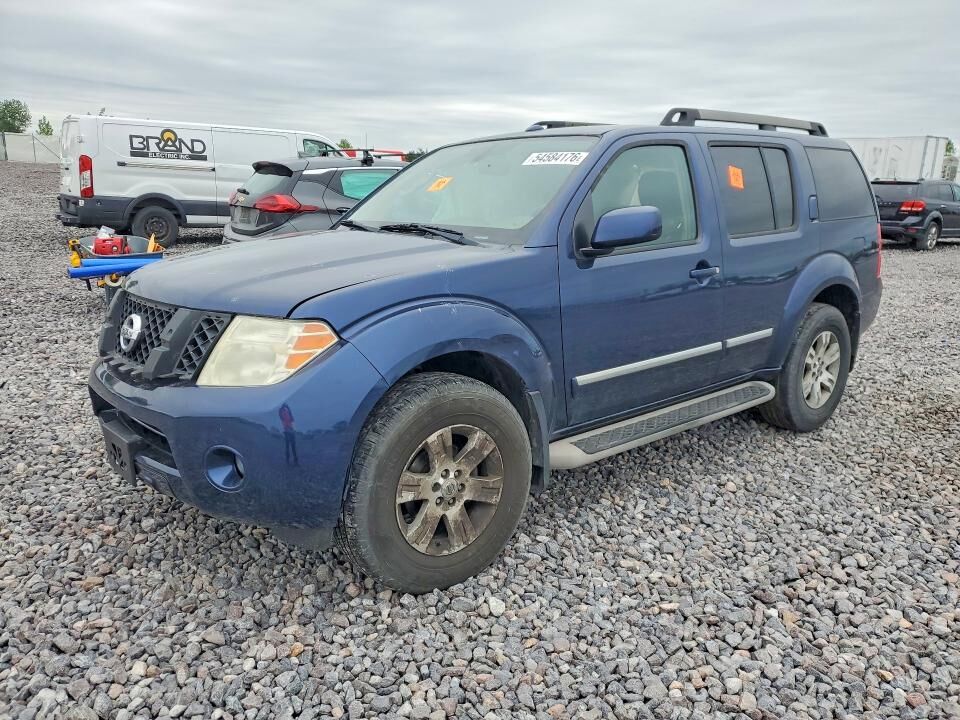 2011 NISSAN Pathfinder