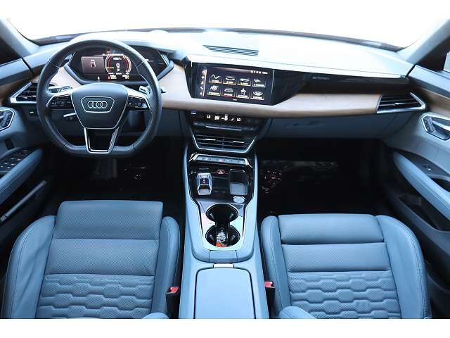 2022 Audi e-tron