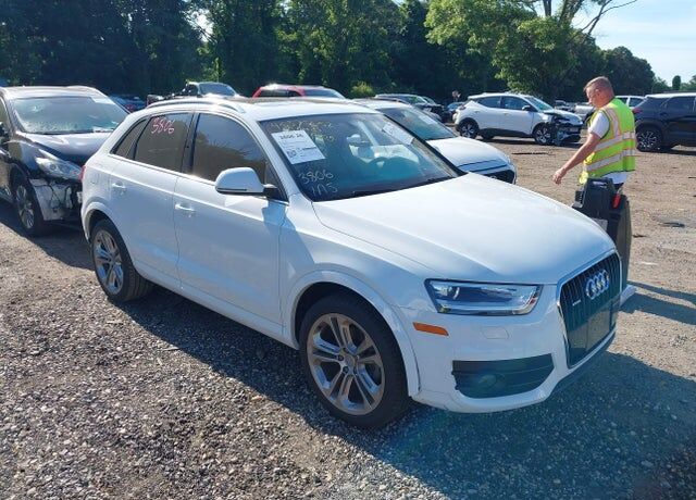 2015 AUDI Q3