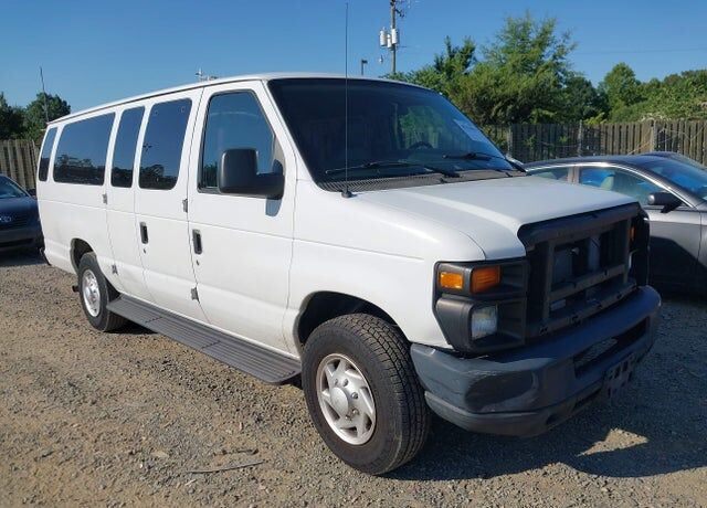 2012 FORD E-350