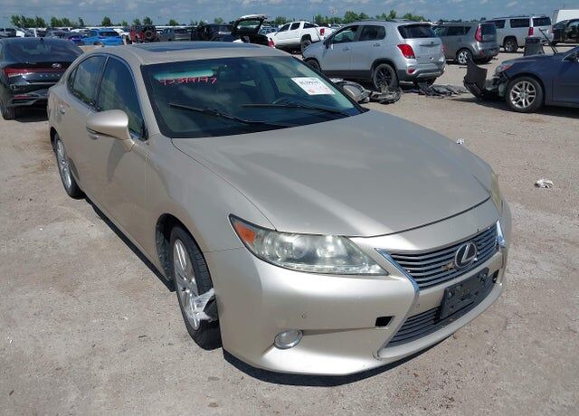 2013 LEXUS ES