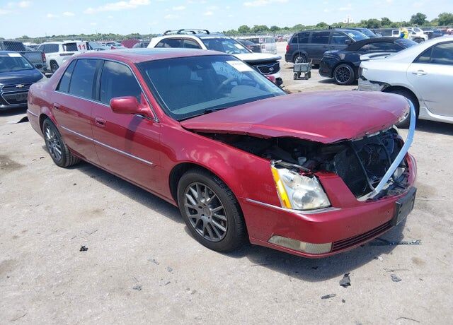2010 CADILLAC DTS
