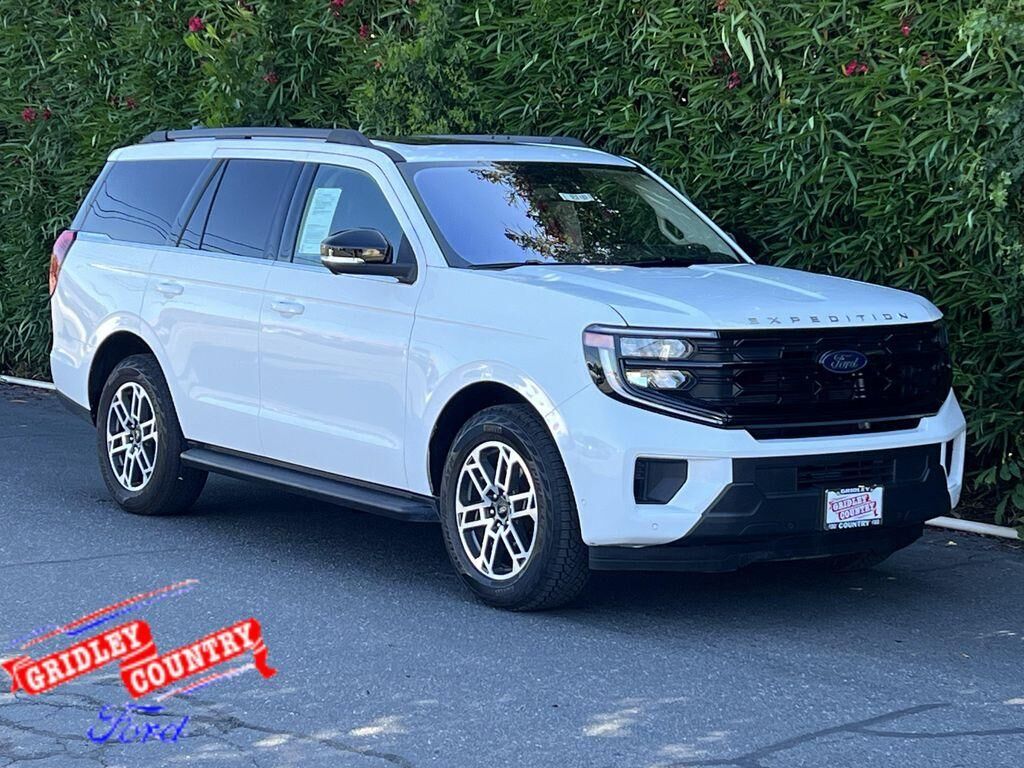 2025 FORD Expedition