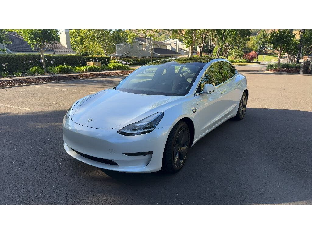 2020 TESLA Model 3