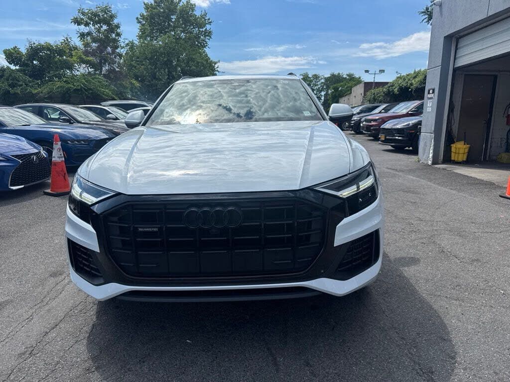 2021 Audi Q8