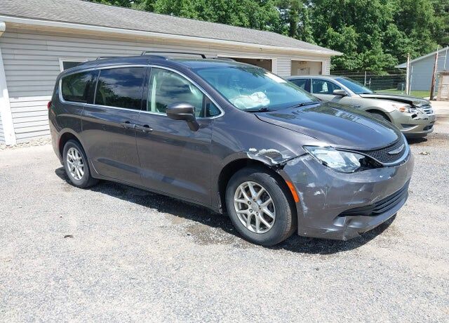 2020 CHRYSLER Voyager