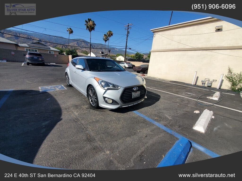 2016 HYUNDAI Veloster