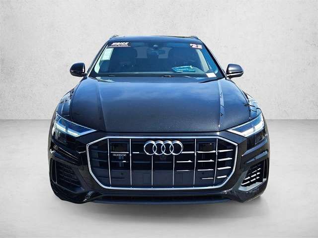 2022 Audi Q8