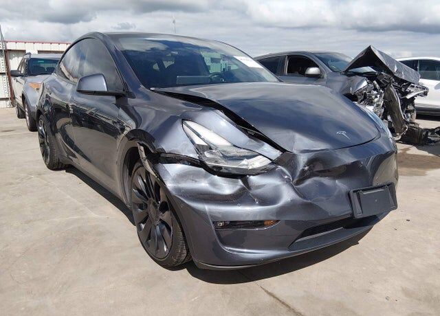 2022 TESLA Model Y