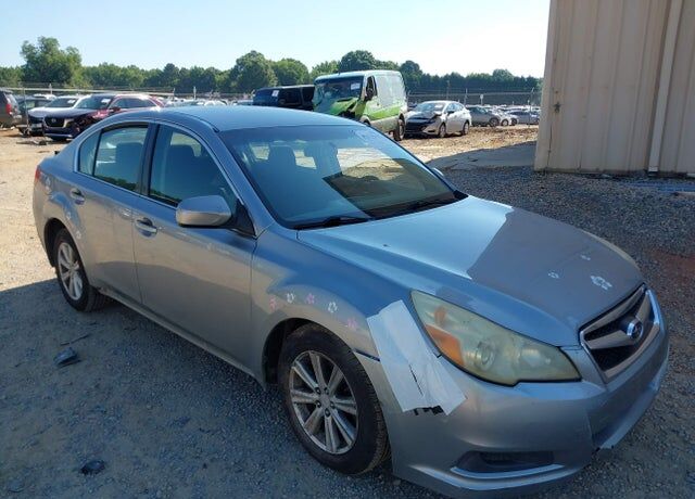 2011 SUBARU Legacy