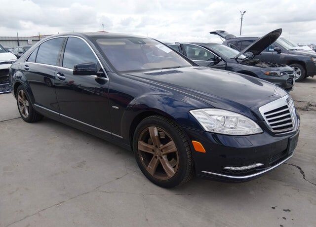 2012 MERCEDES-BENZ S-Class