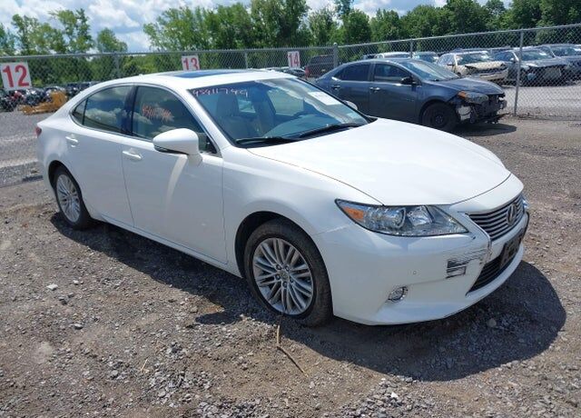 2014 LEXUS ES