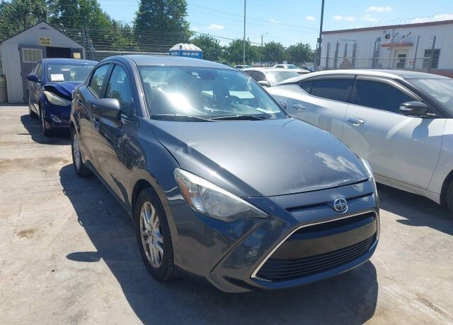 2016 TOYOTA Scion