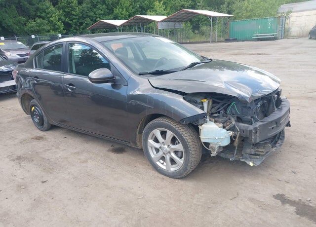 2010 MAZDA Mazda3