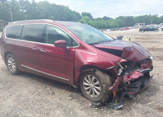 2019 CHRYSLER Pacifica