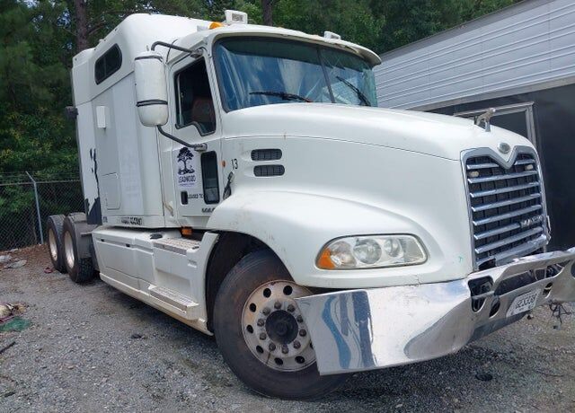 2014 MACK CXU
