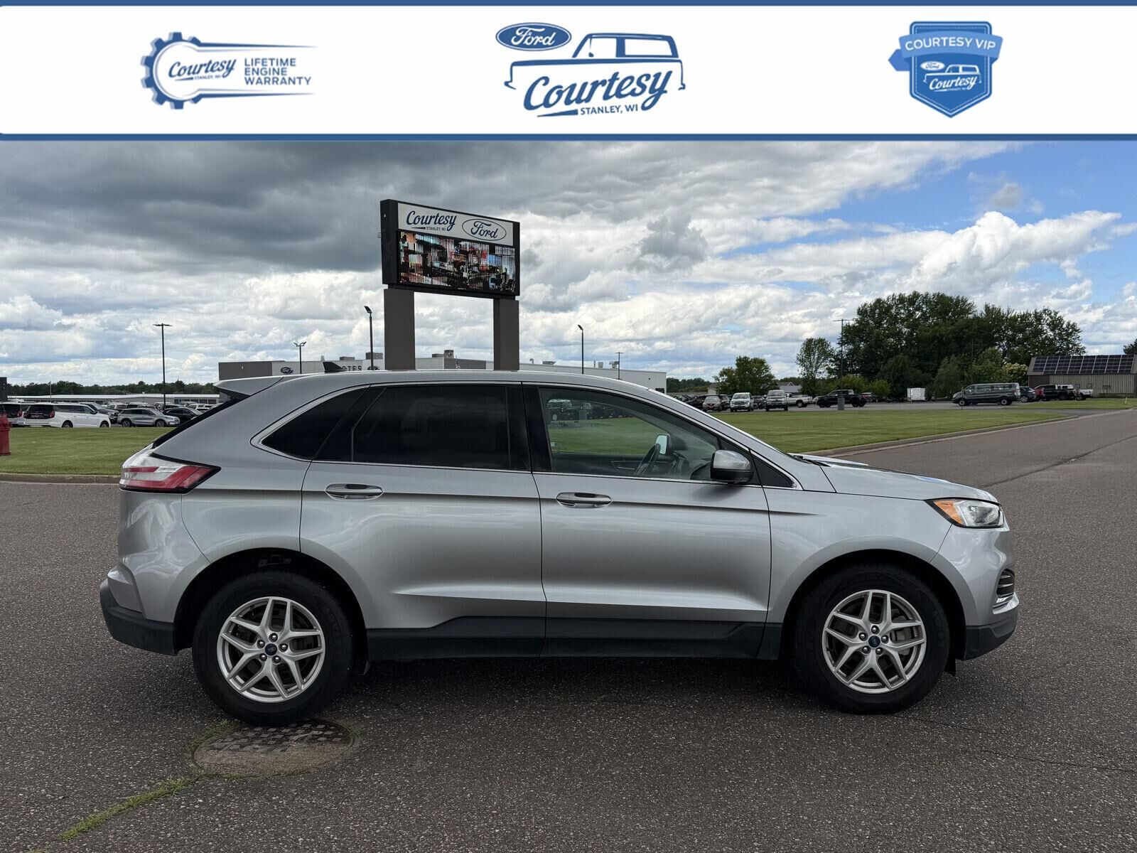 2022 FORD Edge