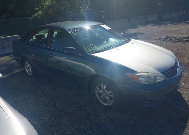 2004 TOYOTA Camry