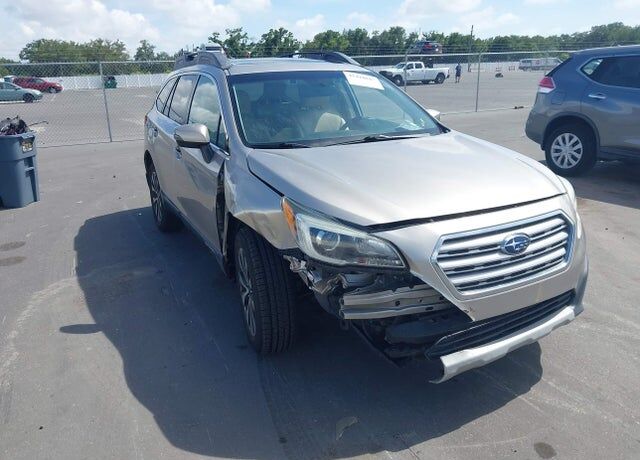2015 SUBARU Outback