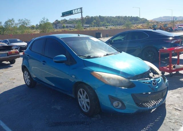 2011 MAZDA Mazda2