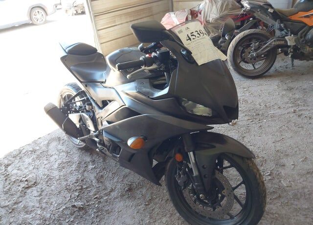 2024 YAMAHA YZF