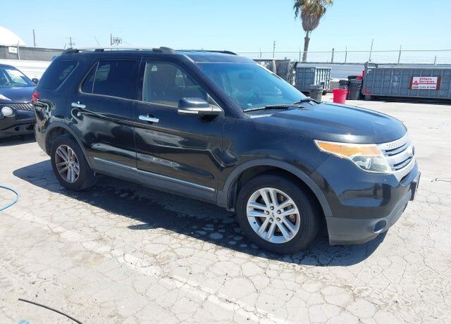 2014 FORD Explorer