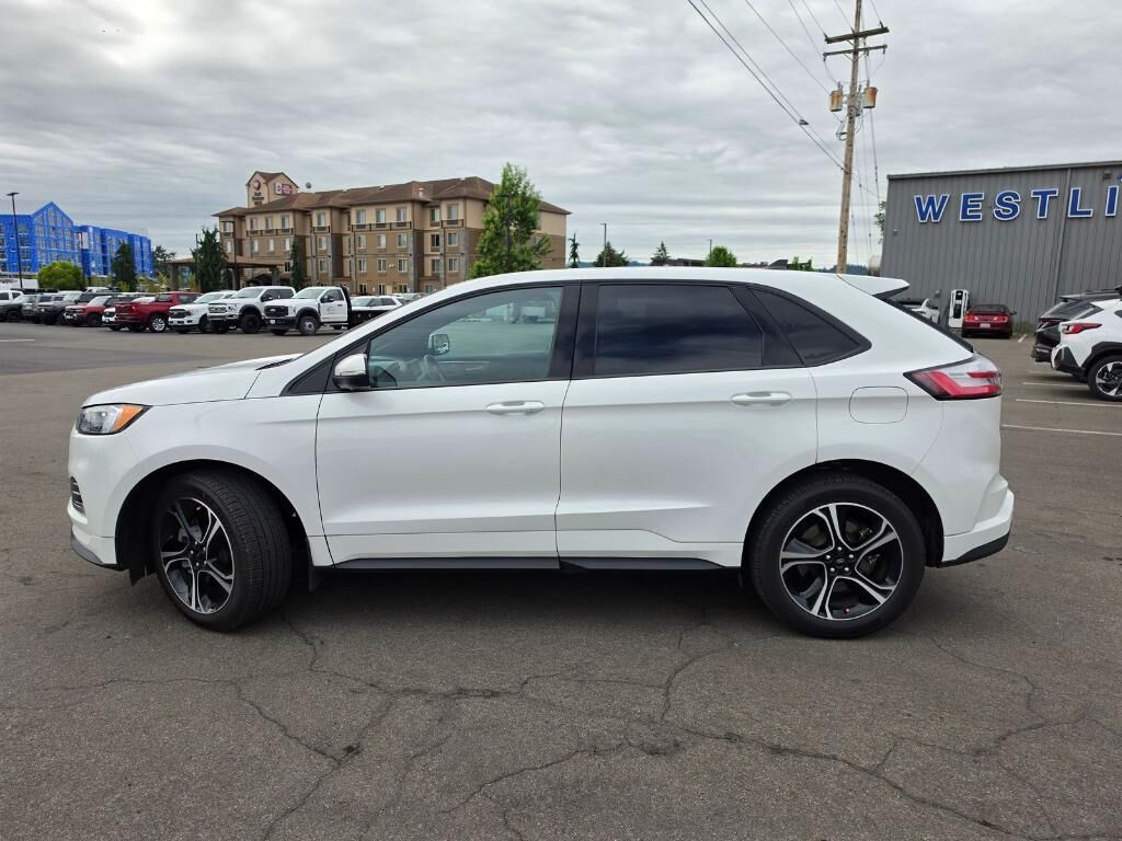 2023 FORD Edge