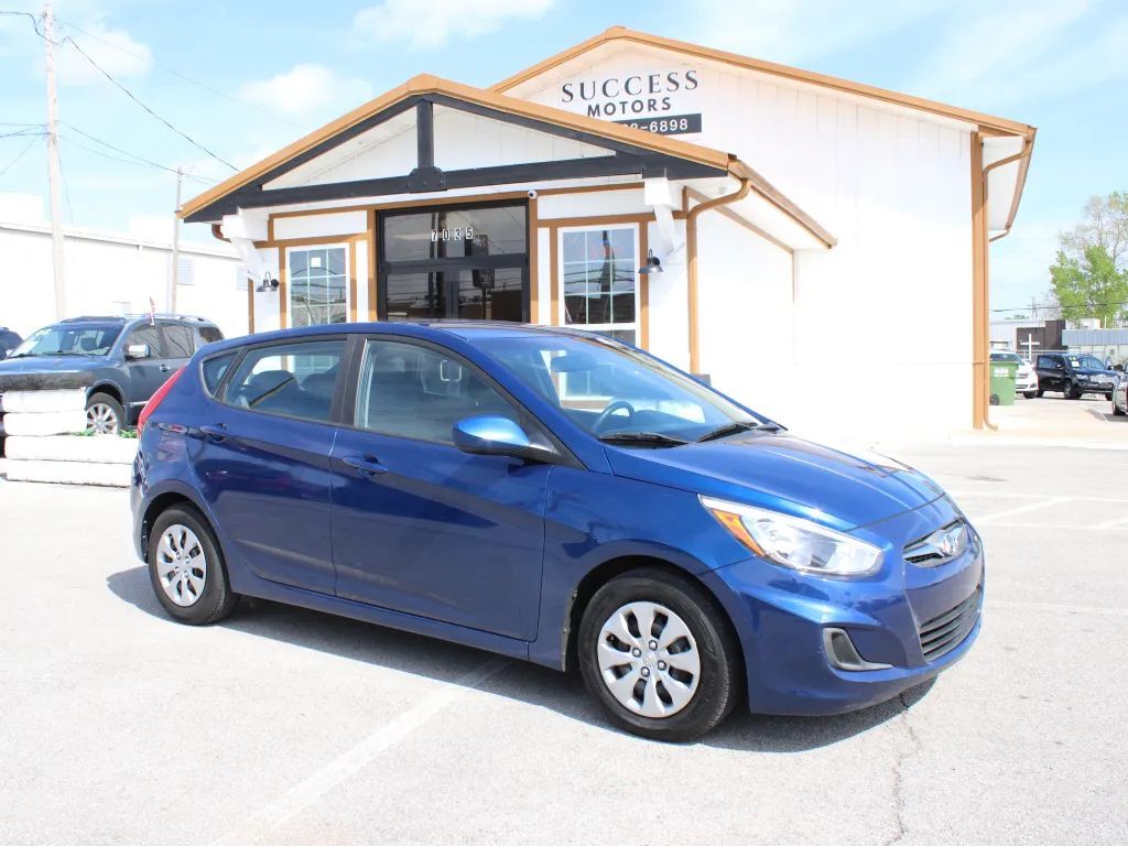 2017 HYUNDAI Accent