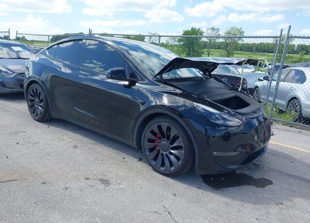 2021 TESLA Model Y