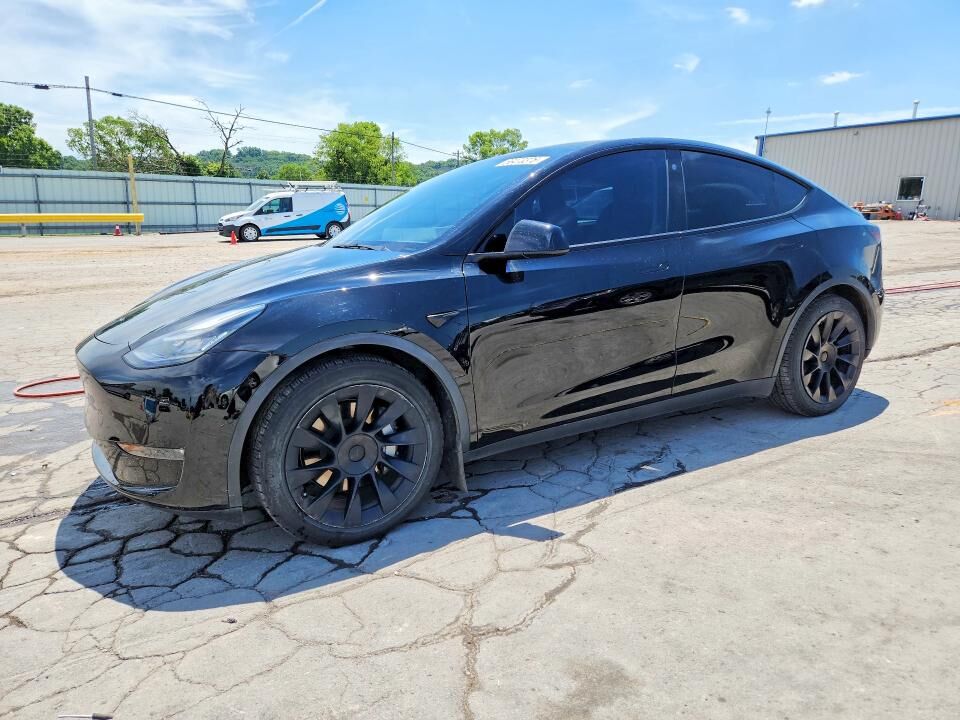 2021 TESLA Model Y