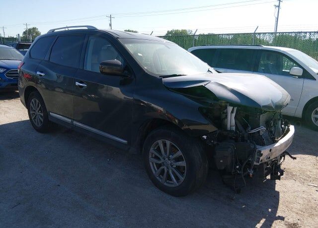 2016 NISSAN Pathfinder
