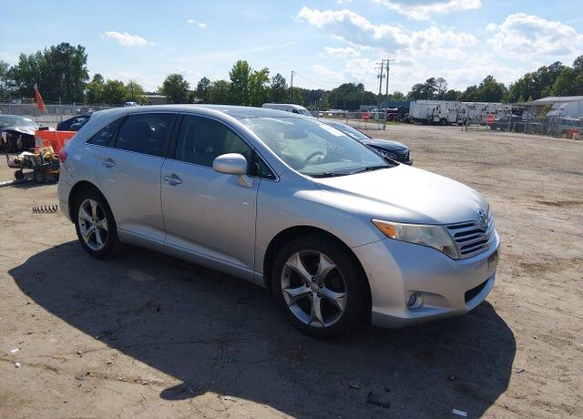 2010 TOYOTA Venza