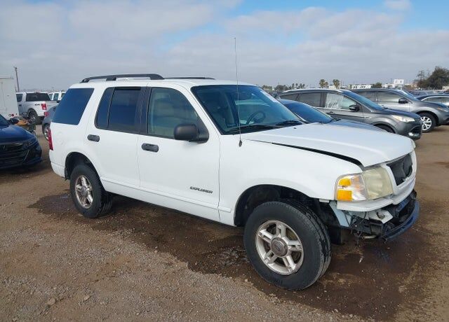 2004 FORD Explorer