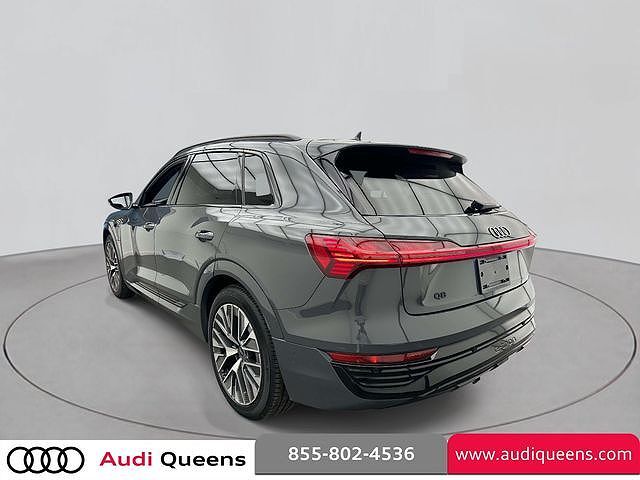 2024 Audi Q8