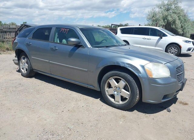 2006 DODGE Magnum