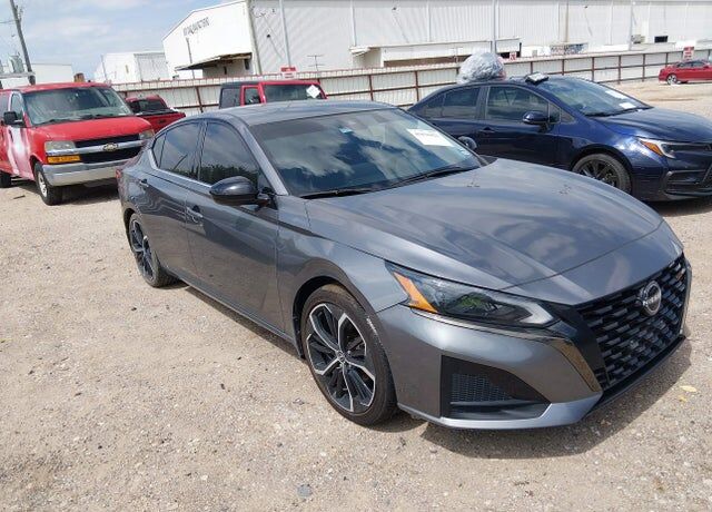 2024 NISSAN Altima